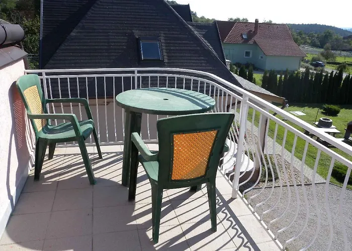 In - Balaton 18292 Apartamento *